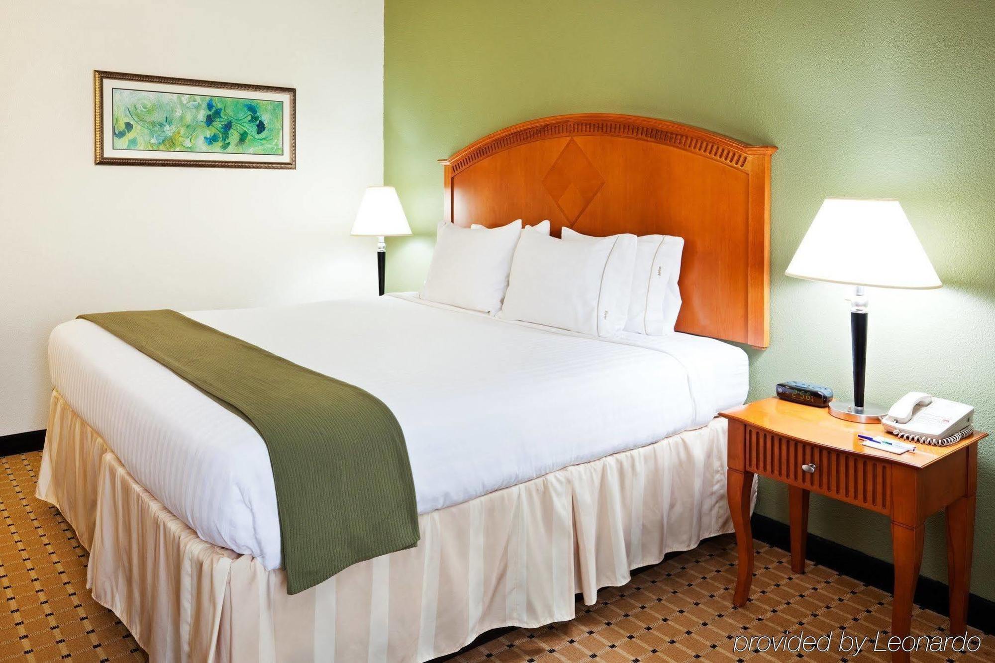 Holiday Inn Express Charlotte West - Gastonia By Ihg Extérieur photo
